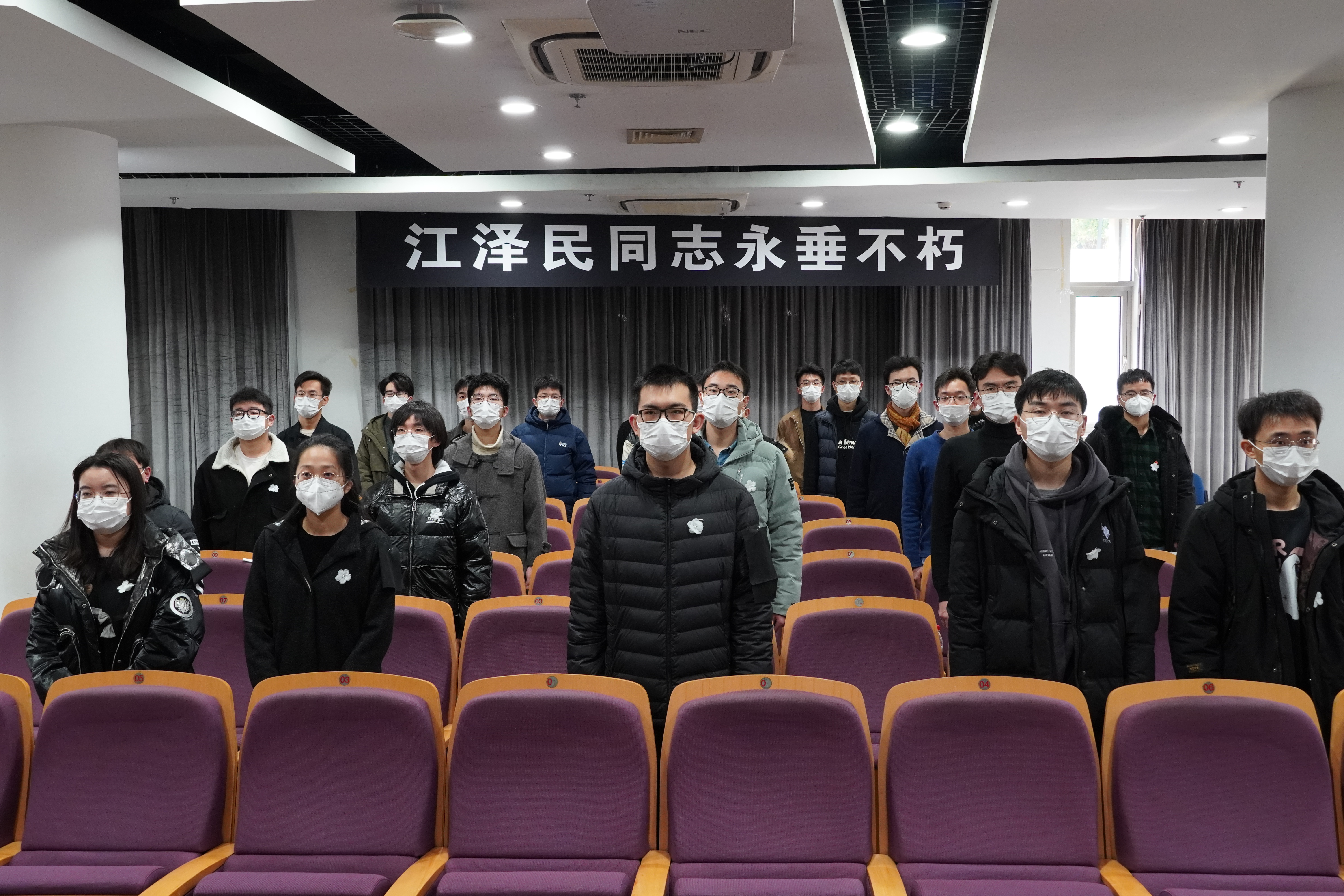 国产女同
2.JPG